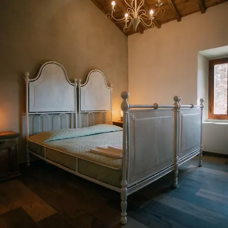 בית חווה Castello Del Trebbio - Spalavento פונטאסייבה